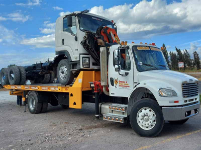 Plataformas Autocargables Livianas y Pesadas
